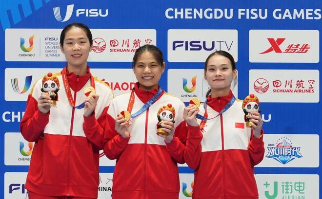 韩国击剑女将出色发挥，成功晋级八强