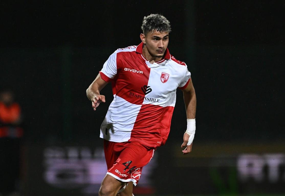 萨索洛后卫遭受伤病困扰，球队防线岌岌可危的简单介绍