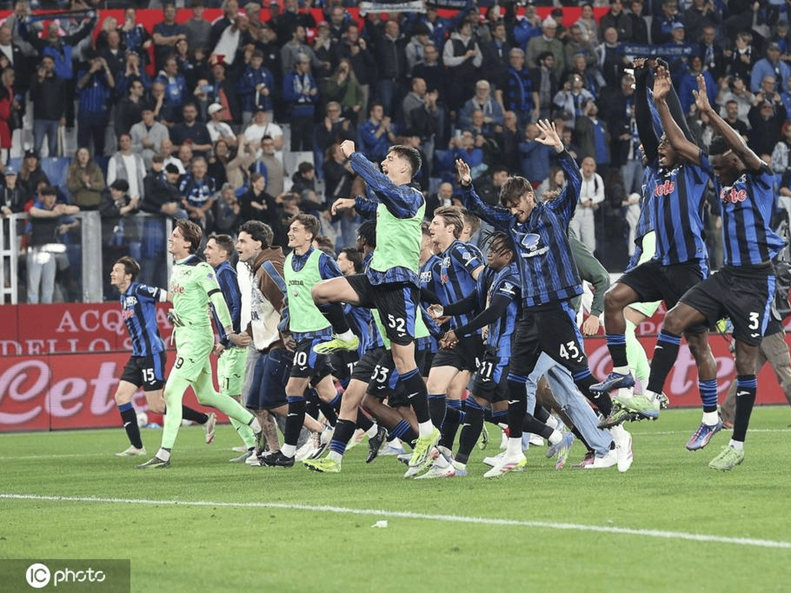 意大利足球顶级联赛争夺激烈，冠军归属未定的简单介绍