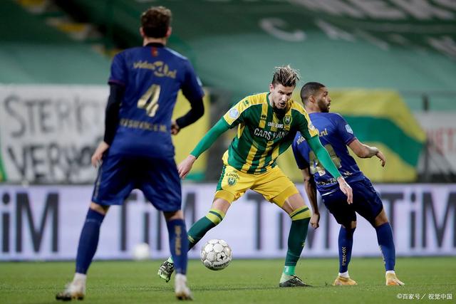 波兰队在欧国联比赛中表现出色，晋级四强