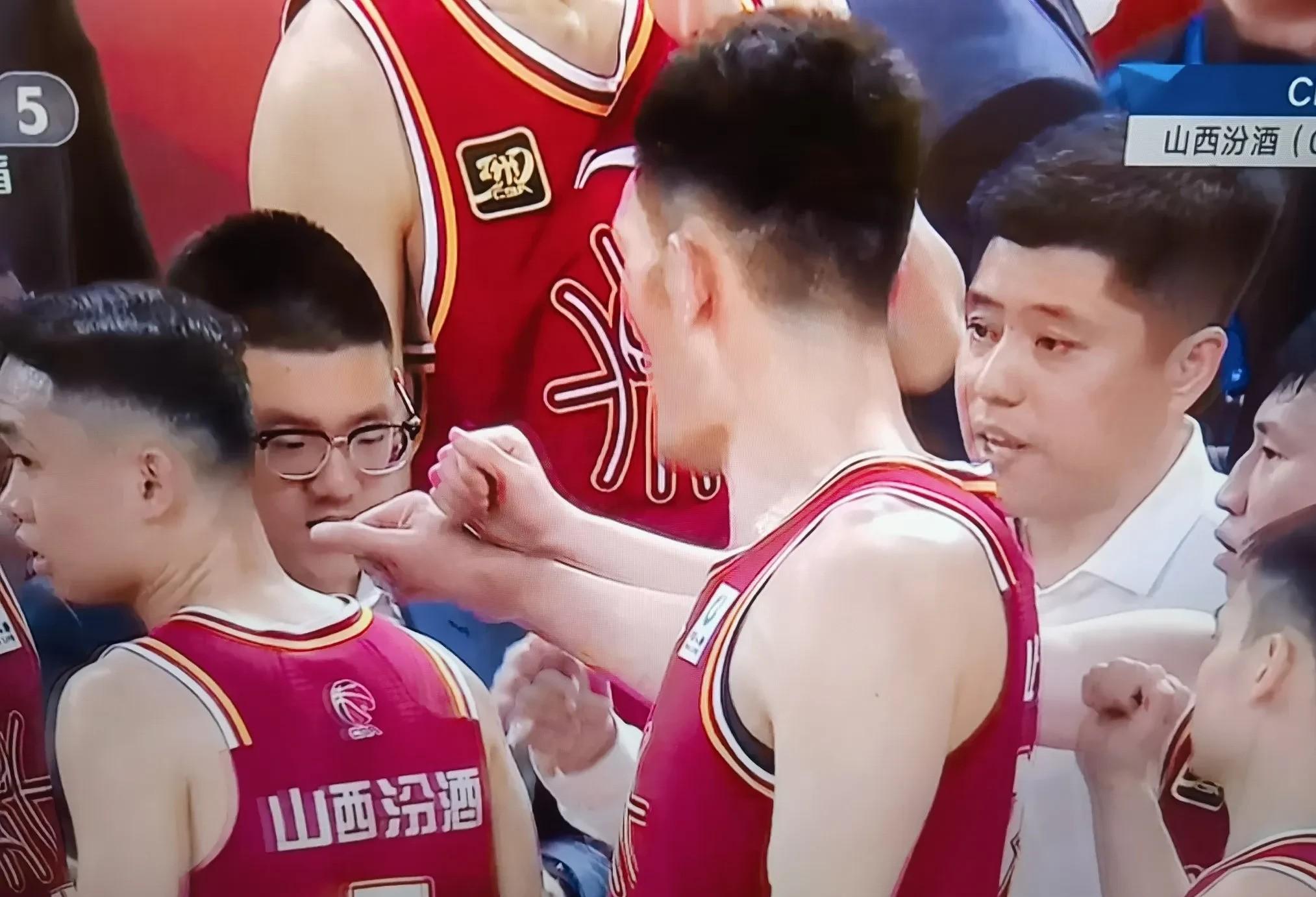 山西男篮遗憾失利，期待走出低谷