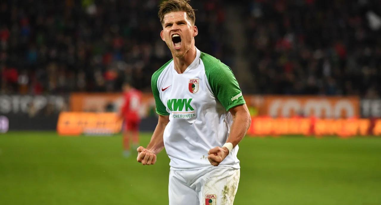 关于奥格斯堡面对柏林赫塔，寻求赢得关键比赛的信息