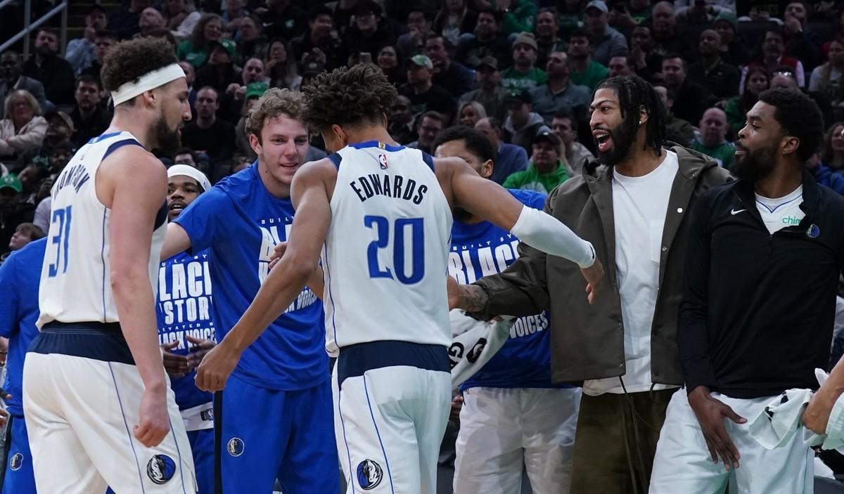 激烈角逐！豪门球队险胜对手的简单介绍