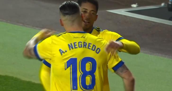 瓦伦西亚客场绝平，积分榜逐渐攀升的简单介绍