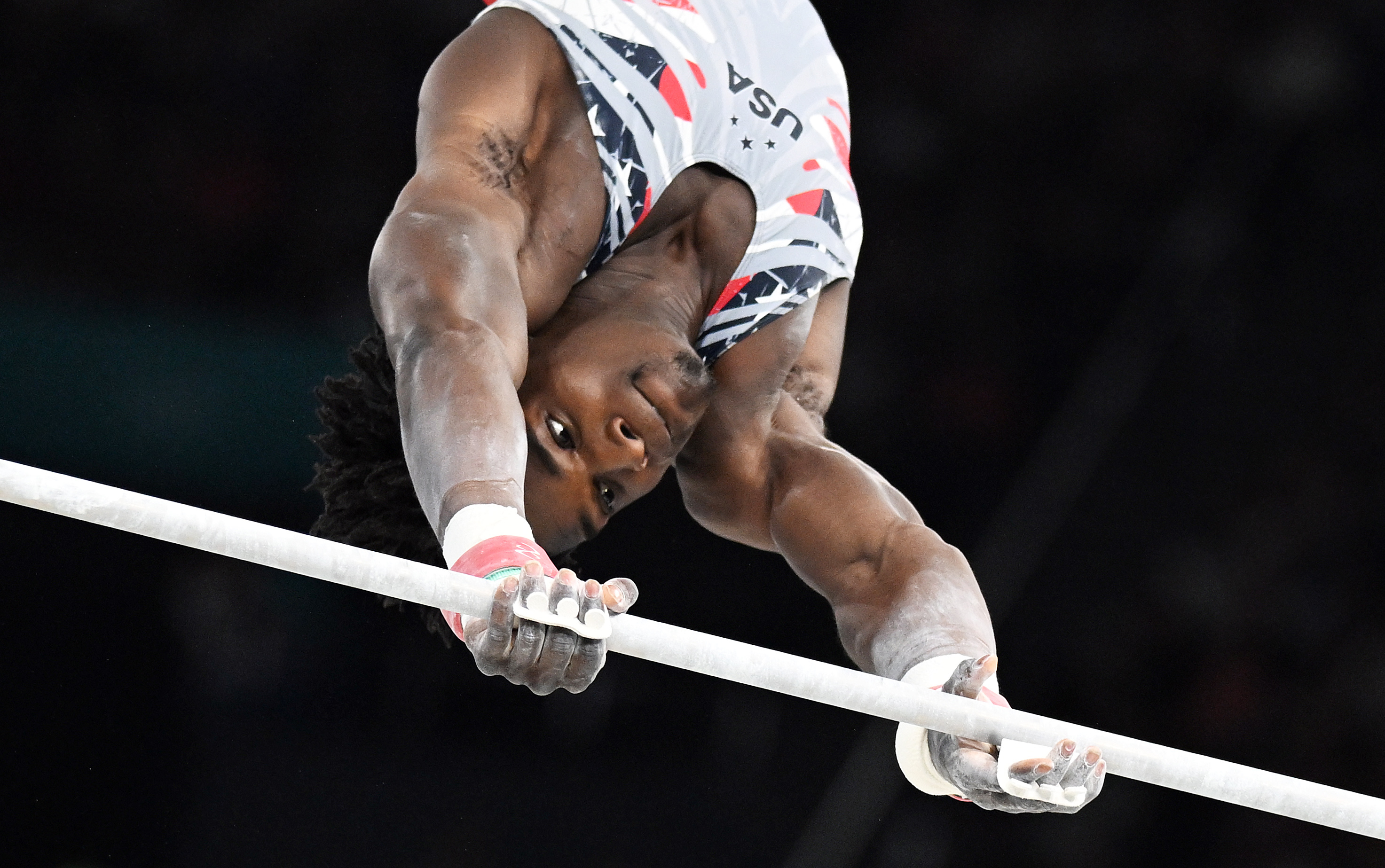 法国男子体操队表现出色获多面金牌