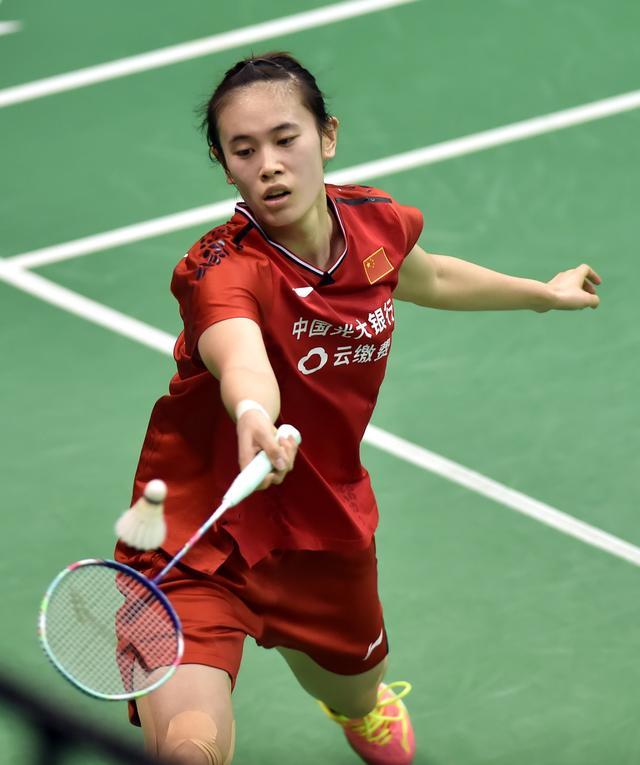 关于巴西羽毛球选手实力超群，晋级次轮的信息