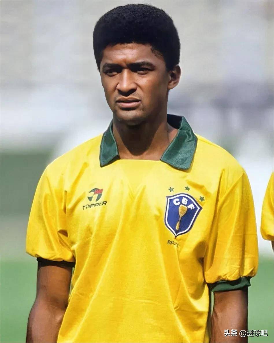 关于巴西羽毛球选手实力超群，晋级次轮的信息