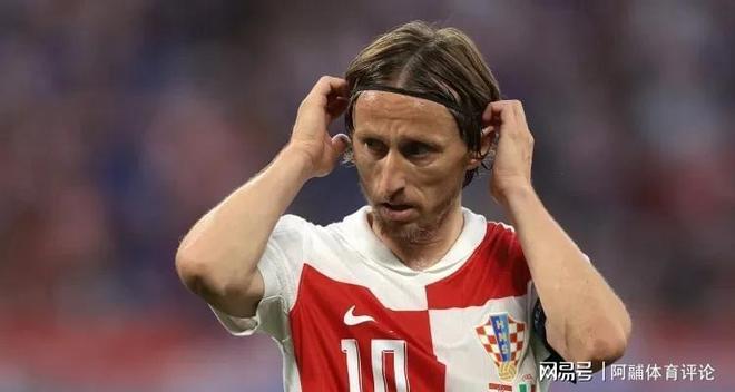 法罗群岛队备战欧预赛比赛，信心十足