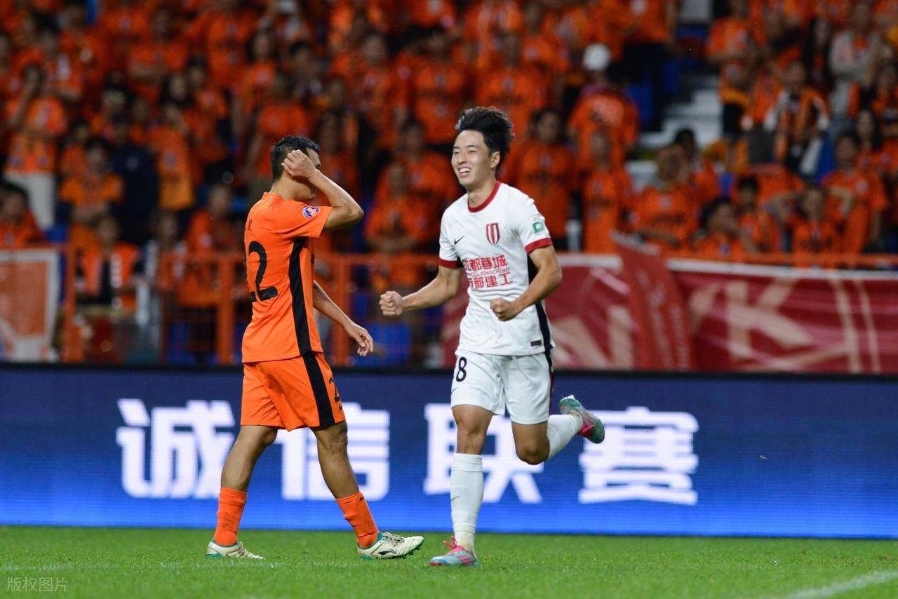 河北华夏幸福主场负于上海申花,中超积分下滑的简单介绍 河北华夏幸福主场负于上海申花,中超积分下滑的简单介绍