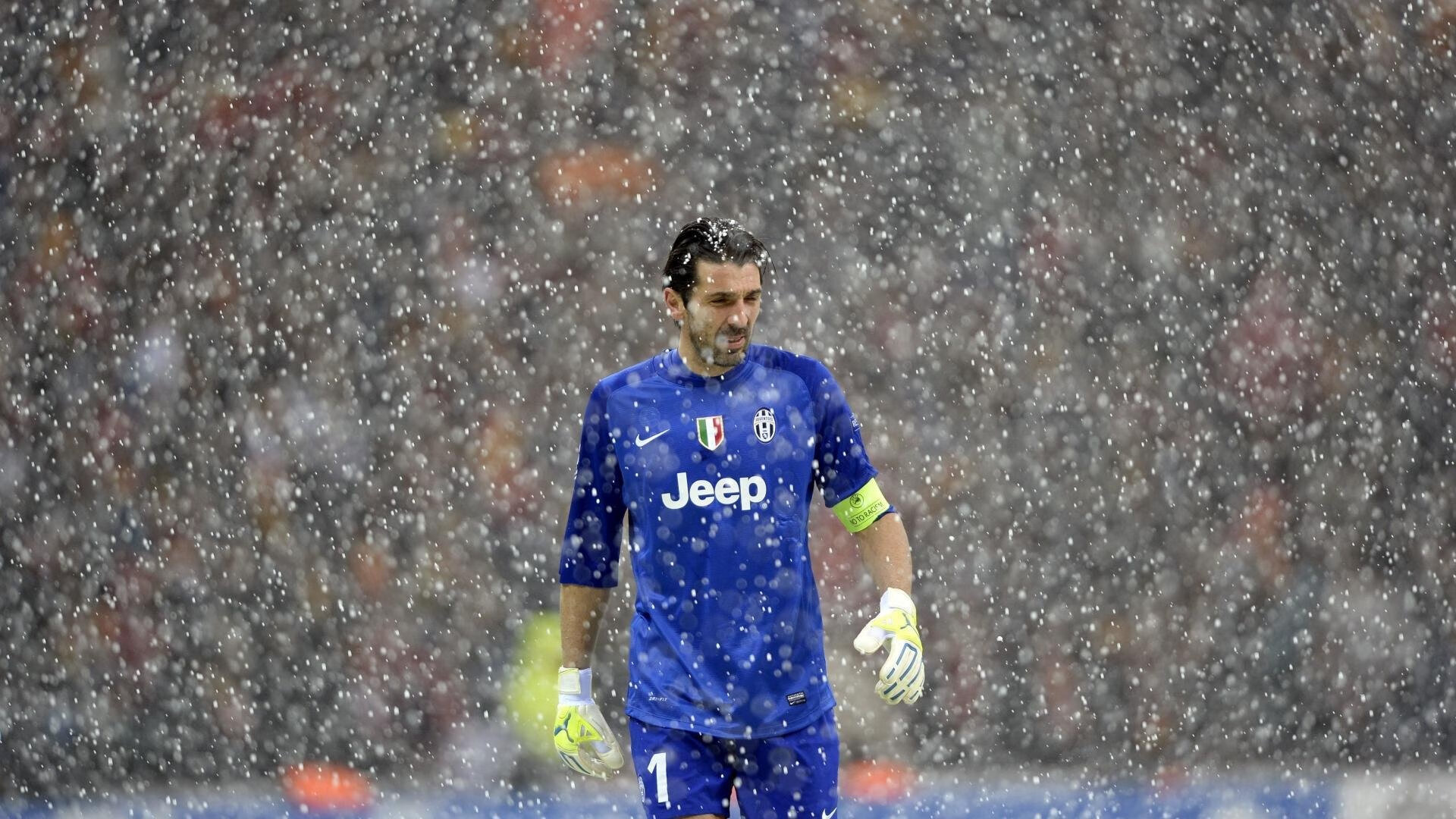 从绿茵场到F1赛道,论锁死与接管的竞技哲学