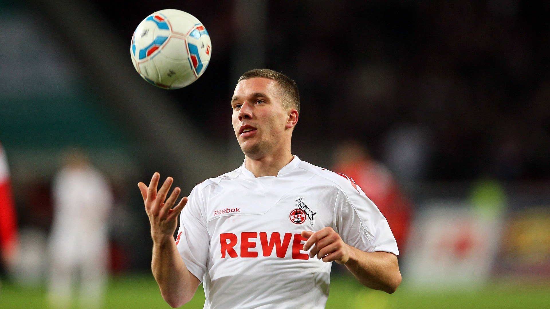 戈麦斯一锤定音!皇家社会爆冷卡塔尔,关键时刻的孤胆英雄