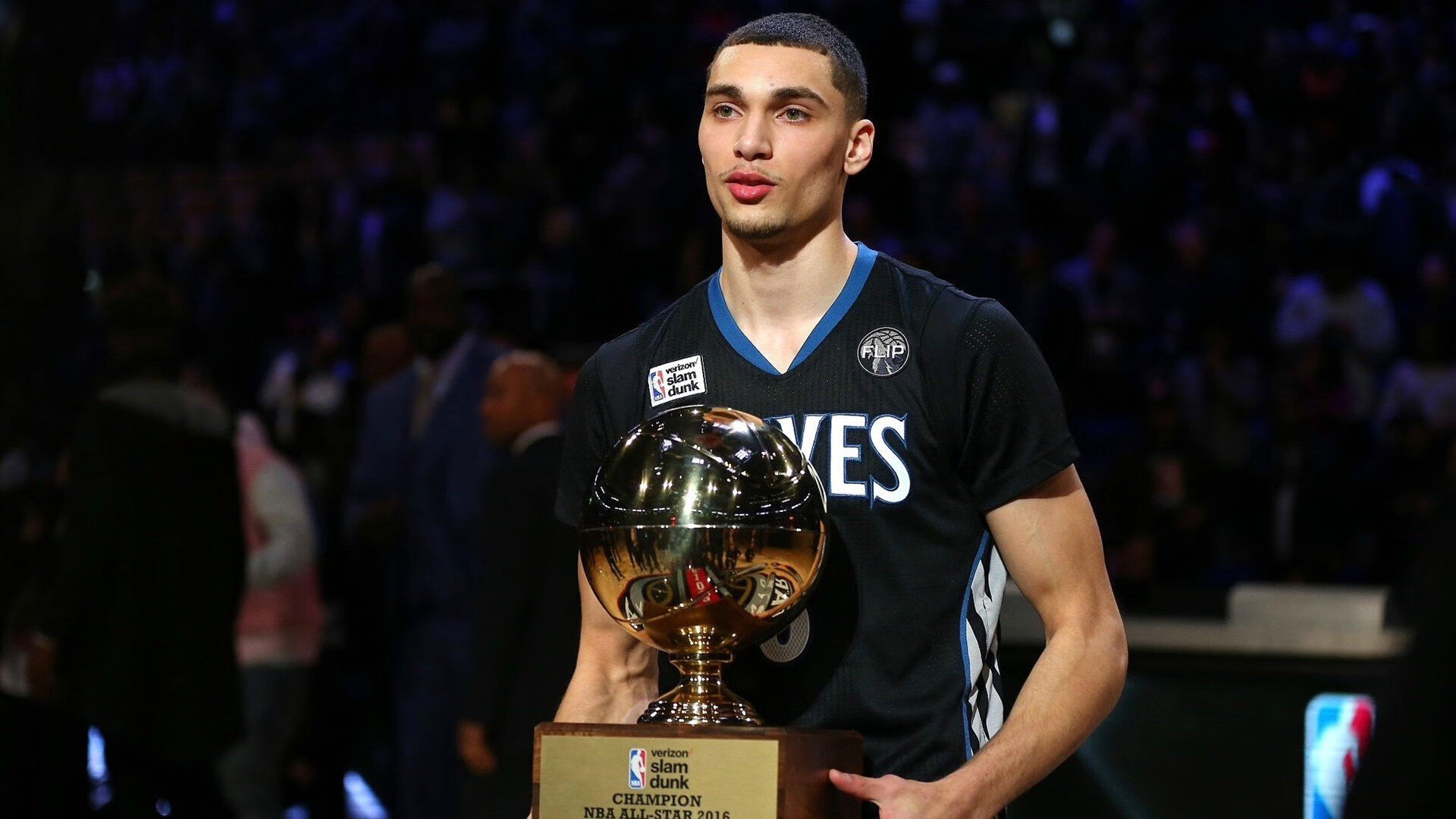 霍勒迪统治全场，浙江队轻取马刺展现亚洲篮球新势力